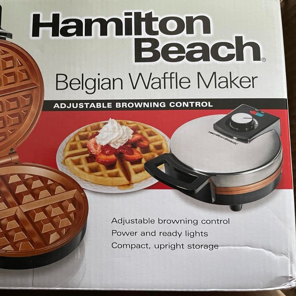 Hamilton Beach  Belgian Waffle Maker, New